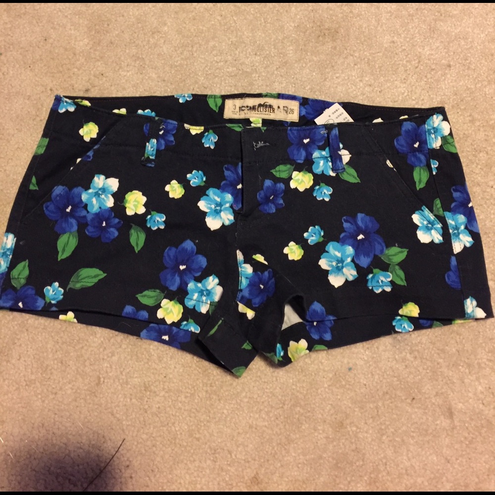 Size 3 Hollister shorts