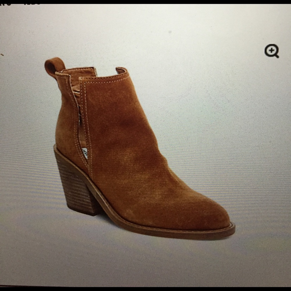 Steve Madden Sharini Bootie, size 9