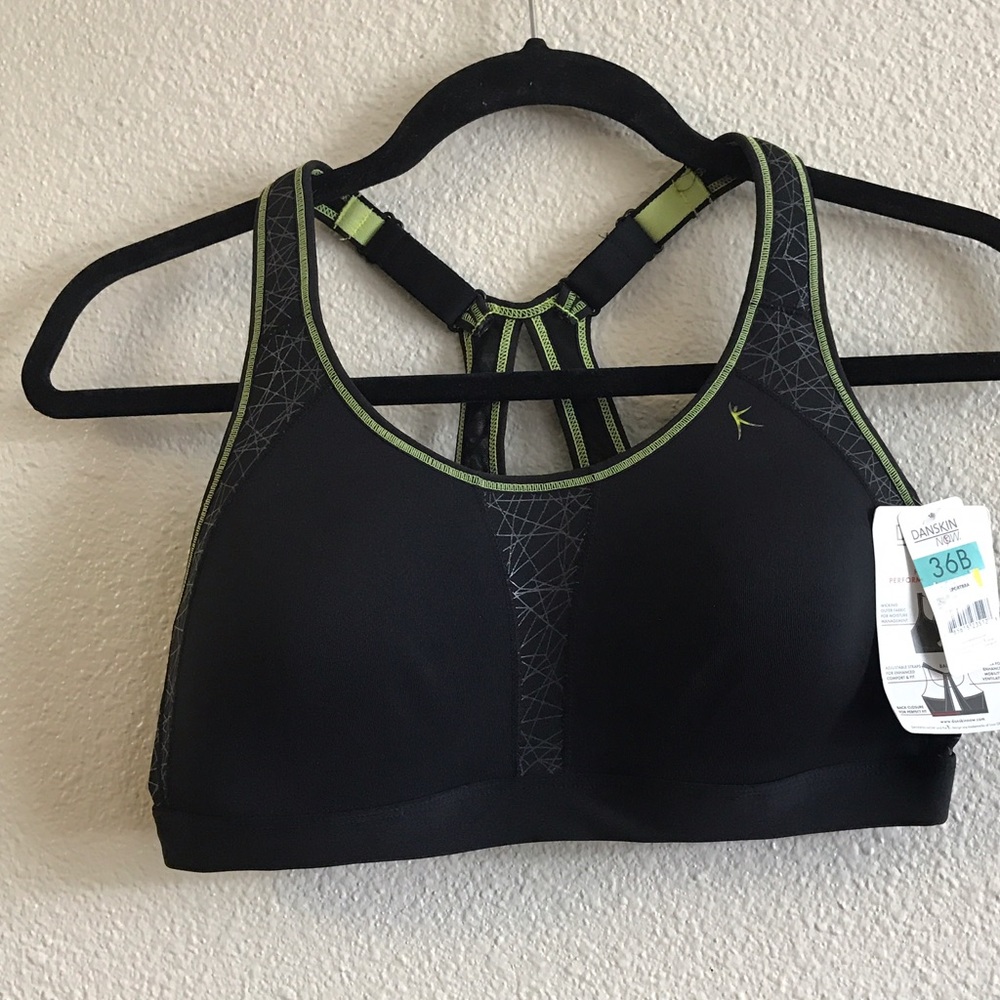 Danskin Sports bra!