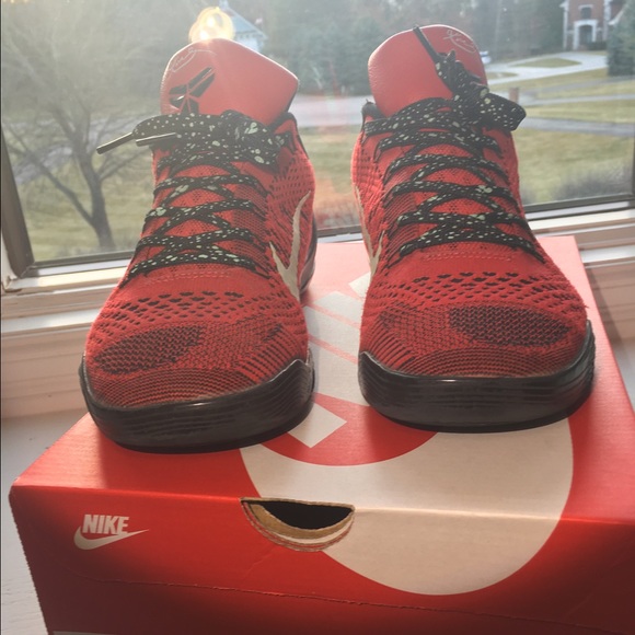 Kobe 9 Low Flyknit - Picture 2 of 4