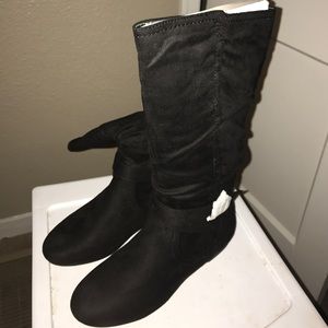 Black boots
