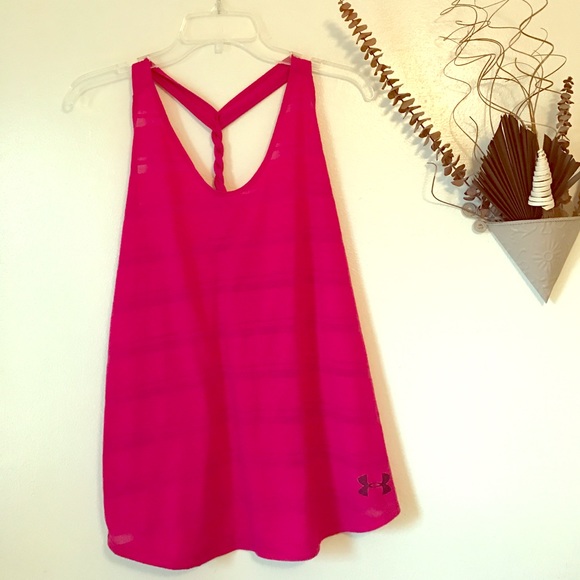 Under Armour Tops - ❤FINAL price❤Under Armour twist-back tank