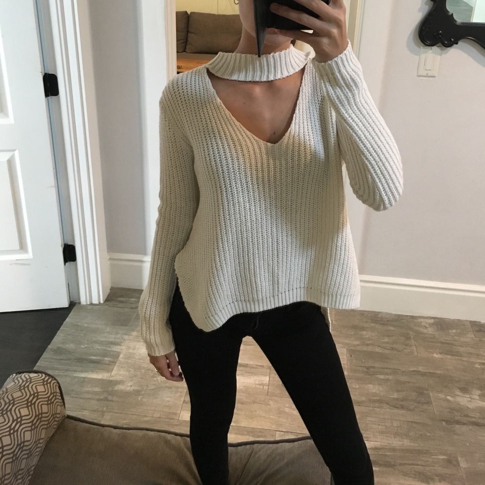 Choker Sweater
