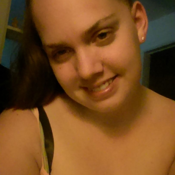 Meet your Posher, Ashley - Picture 1 of 1
