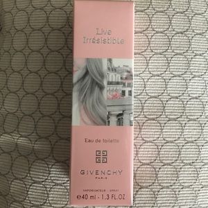 Live irresistible EDT