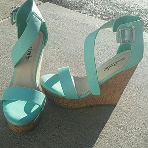 Aquarium blue charming Charlie wedges