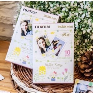 NEW Hello Kitty Instax mini film