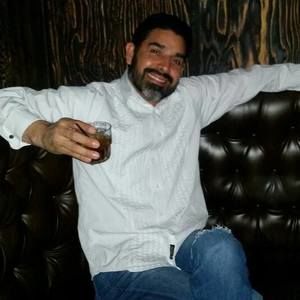 Meet your Posher, Tomas