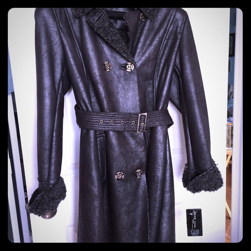 Beautiful and stylish Black Rivet Coat
