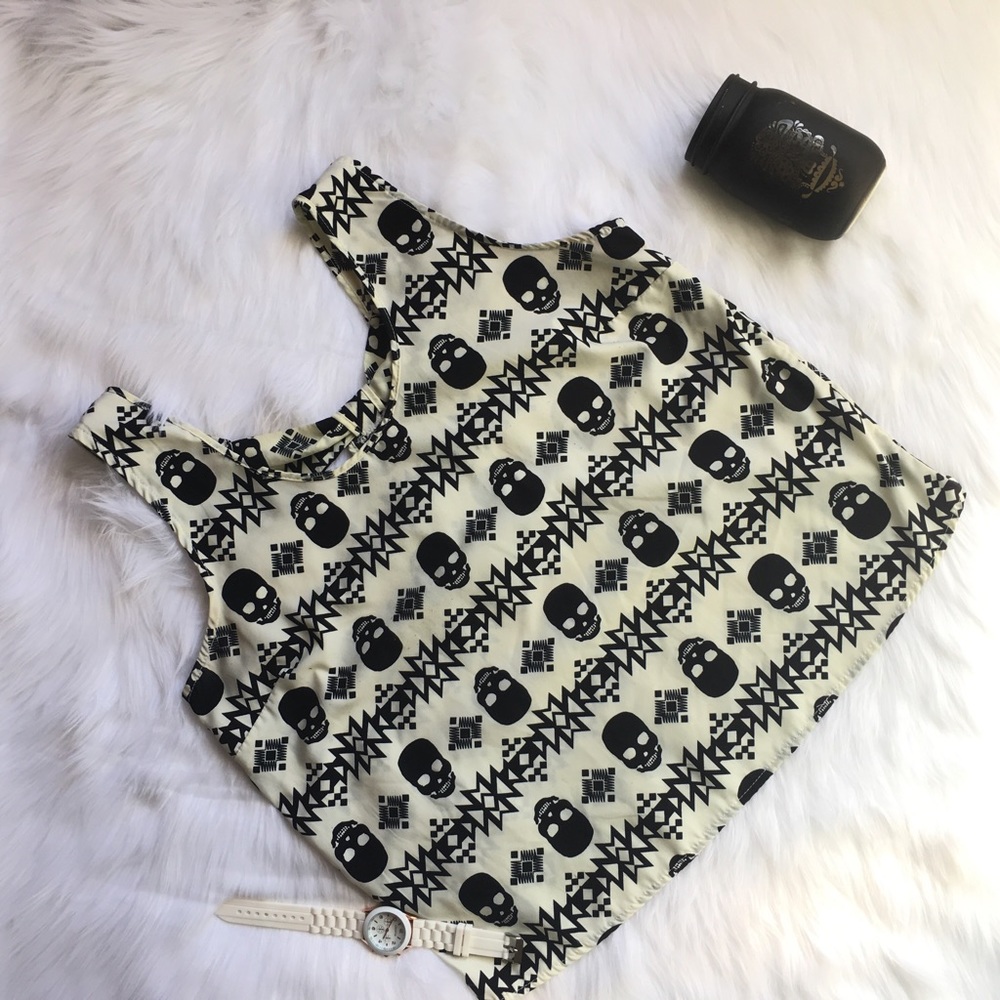Skull Print Sleeveless Top!