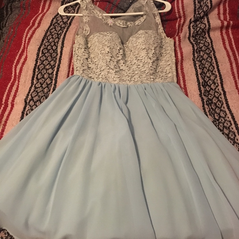Formal dress w/ mesh bottom & grey lace top