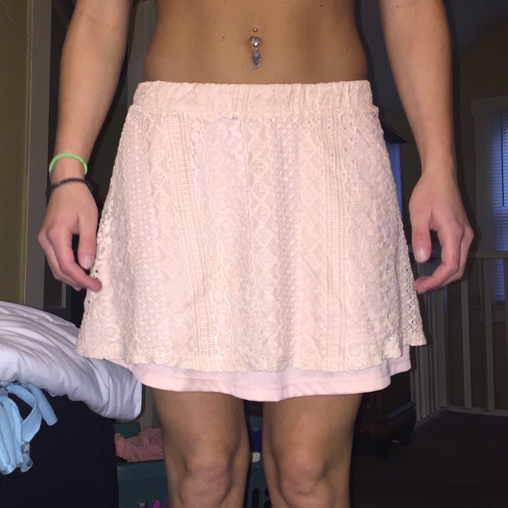 Lace skirt