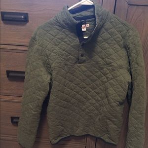 Size small small tee