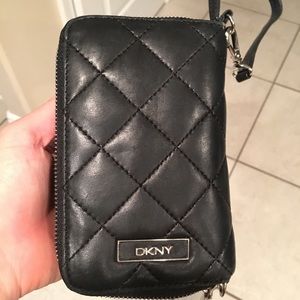 DKNY Cell phone wallet Case. REAL LEATHER!