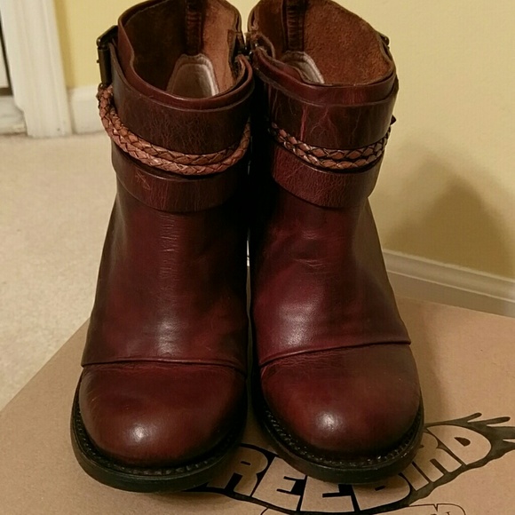 SOLD 🎉 do not share🎉🌸HOST PICK🌸  Freebird - Picture 2 of 7