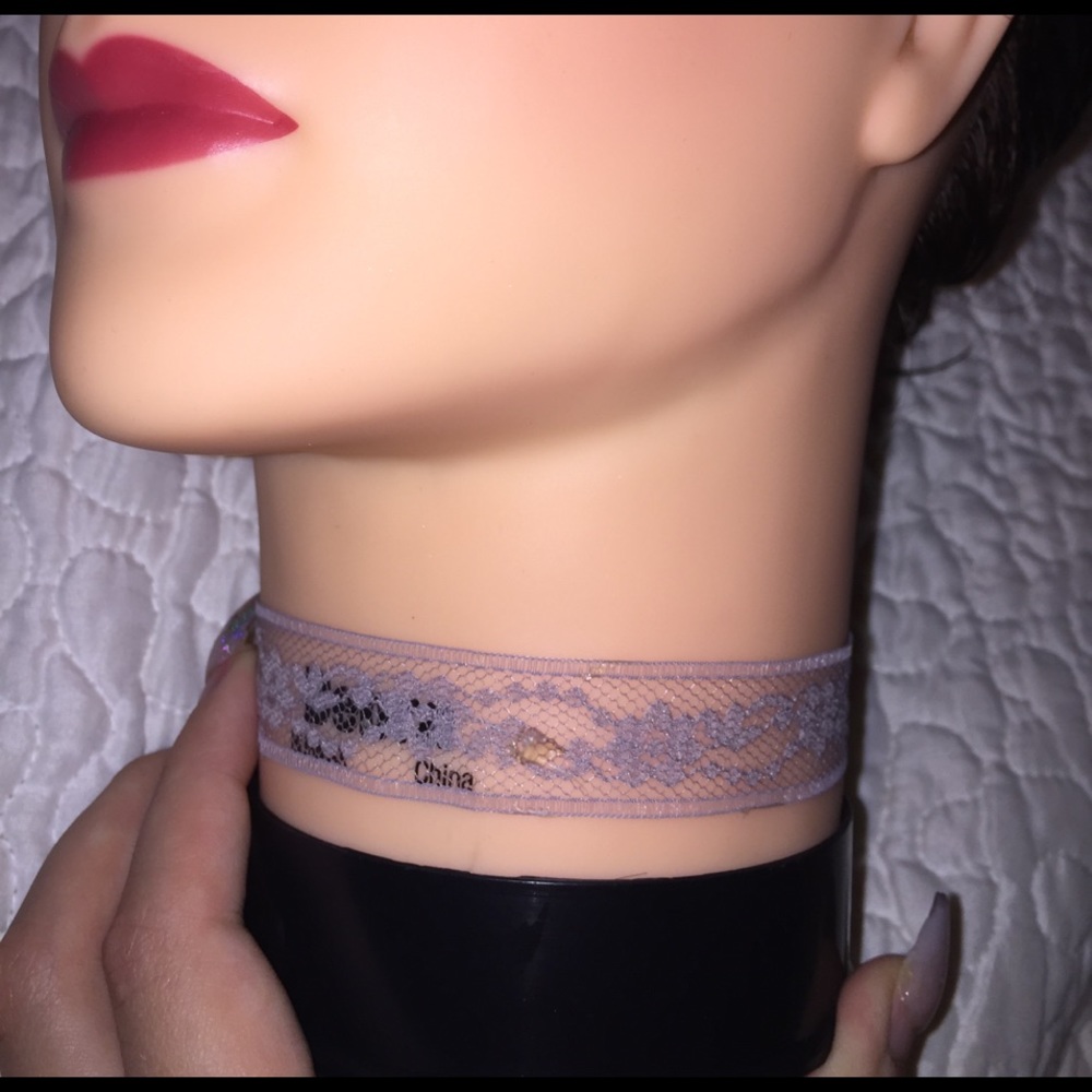 Sexy Lavender Lace Choker