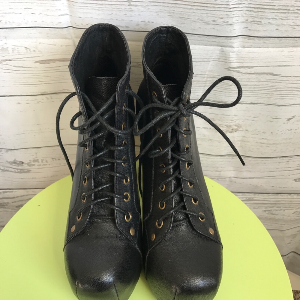 Jeffrey Campbell Litas