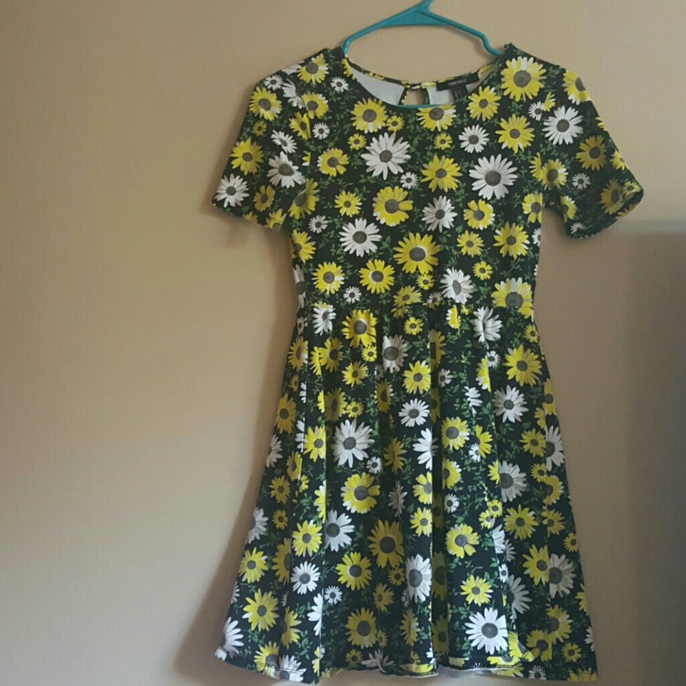 Forever 21 Daisy Dress