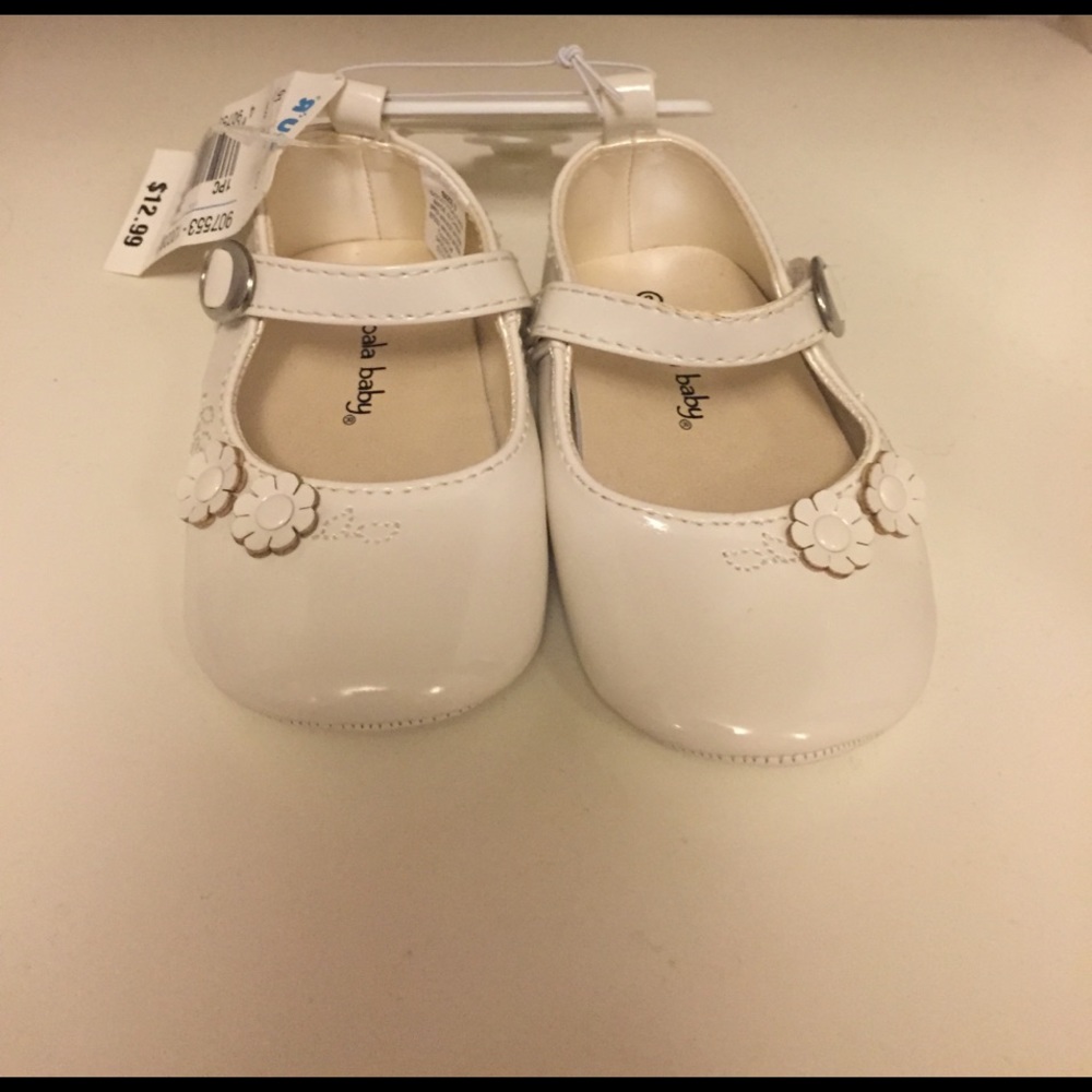 NWT, Baby dress shoes....Make an offer!!!