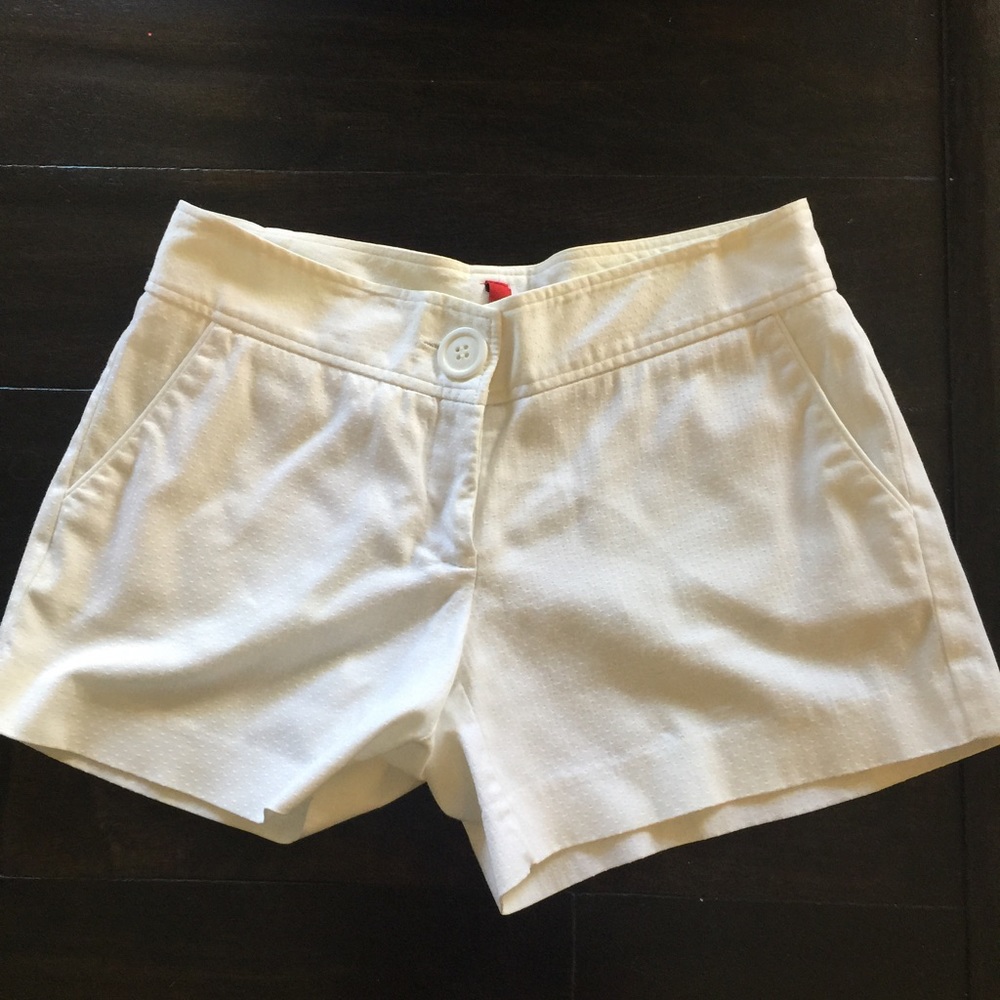 5/48 White Shorts