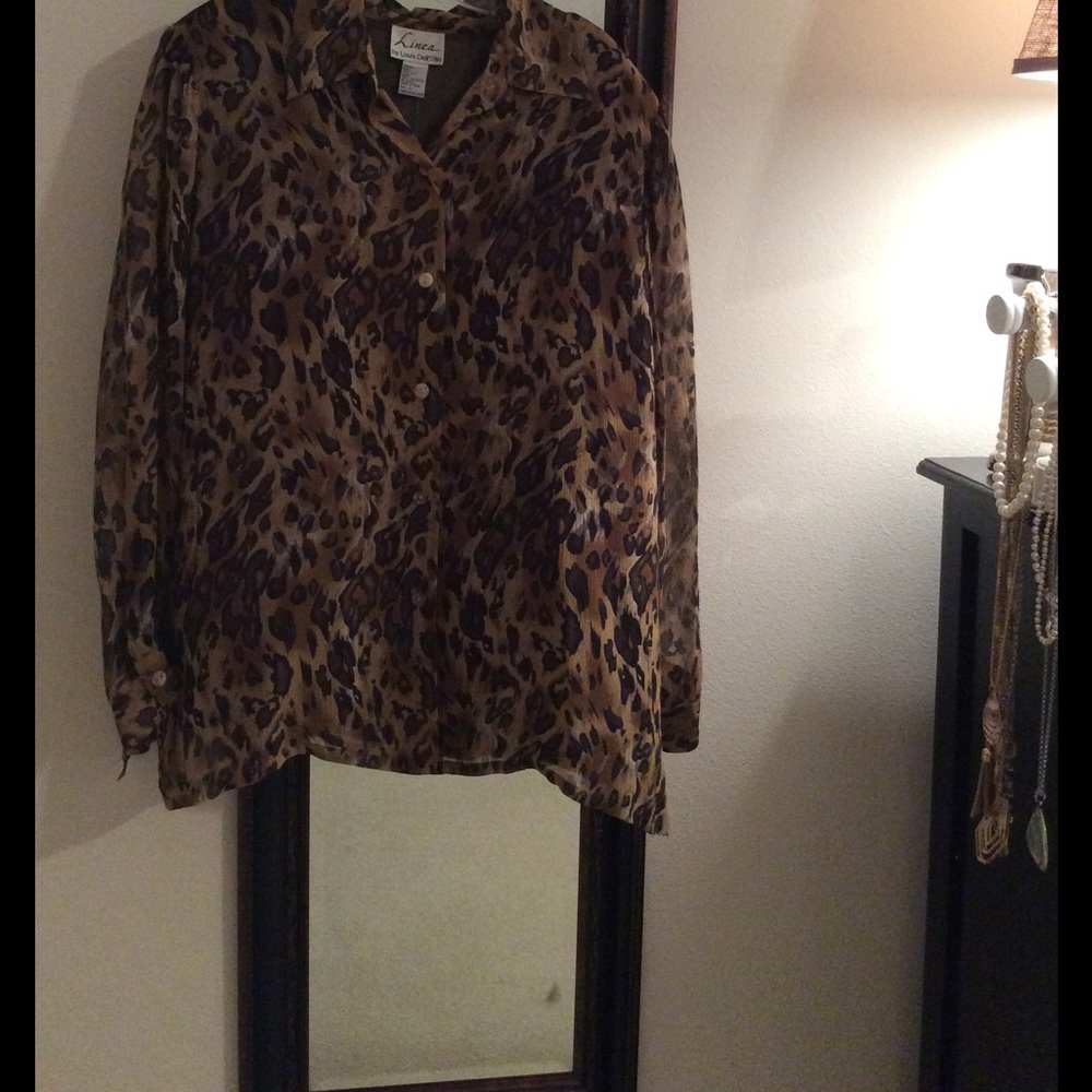 Linea long sleeve leopard print top