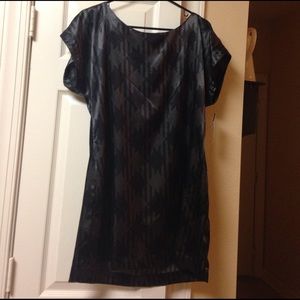 Apt 9 short dress with zipper back