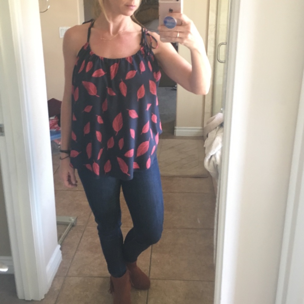 Flowy feather strappy tank: sz L; Final Touch