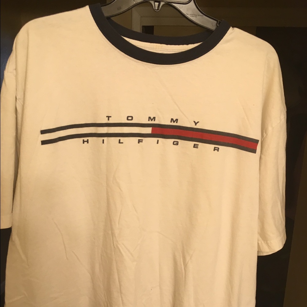 Vintage Tommy Hilfiger tshirt