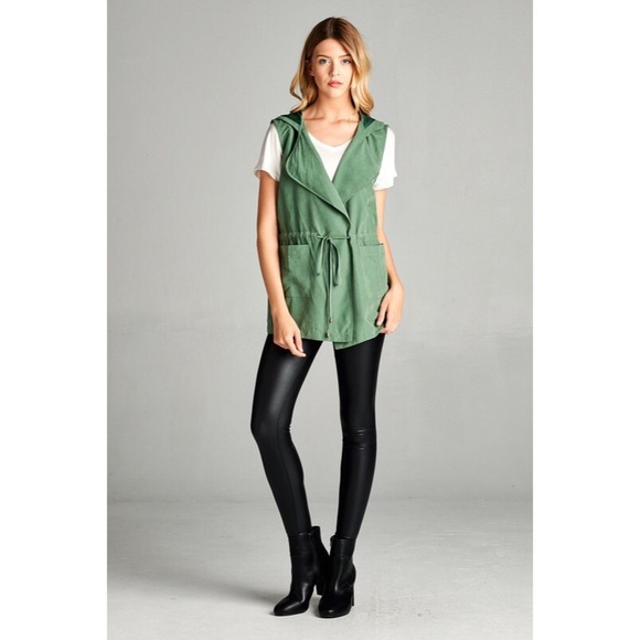 1M left! Green Hooded Vest - Picture 3 of 5