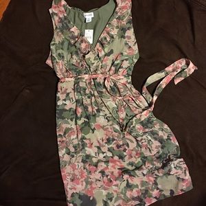 Motherhood Maternity Sleeveless dress. Size Large.