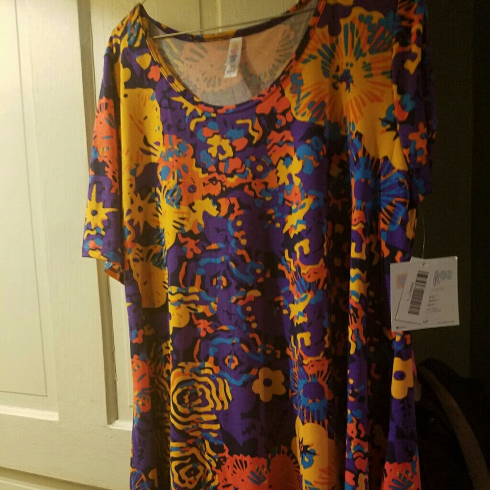NEW LuLaRoe Perfect Tee
