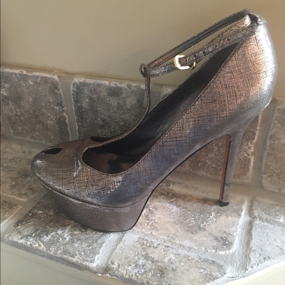 Sam Edelman Bronze platform heels 6.5