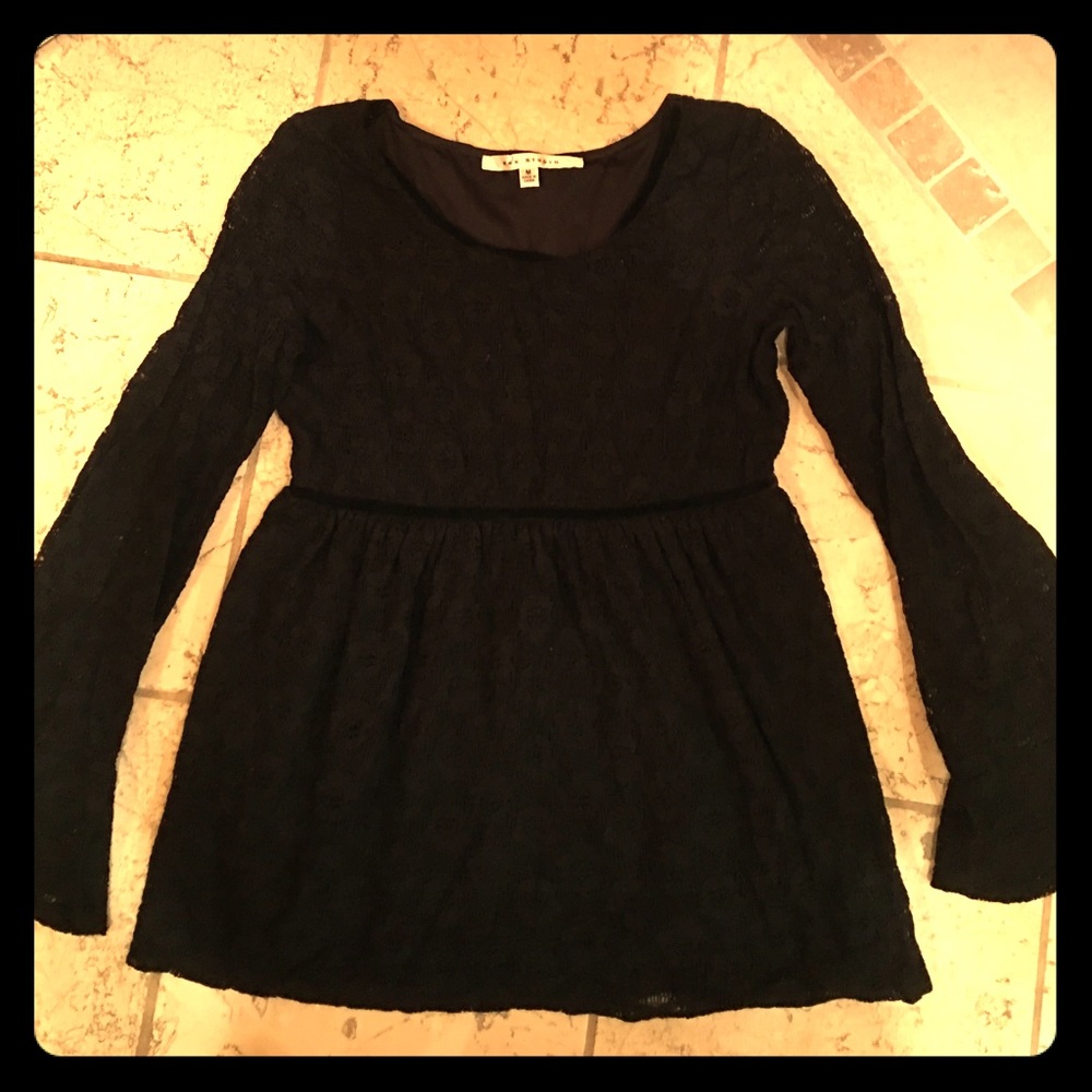 Lace long sleeve max studio black top