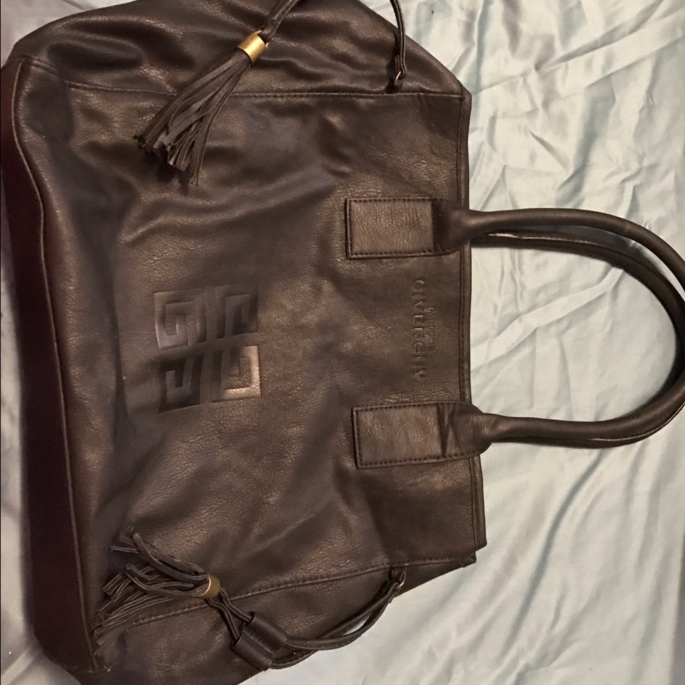 Black tote