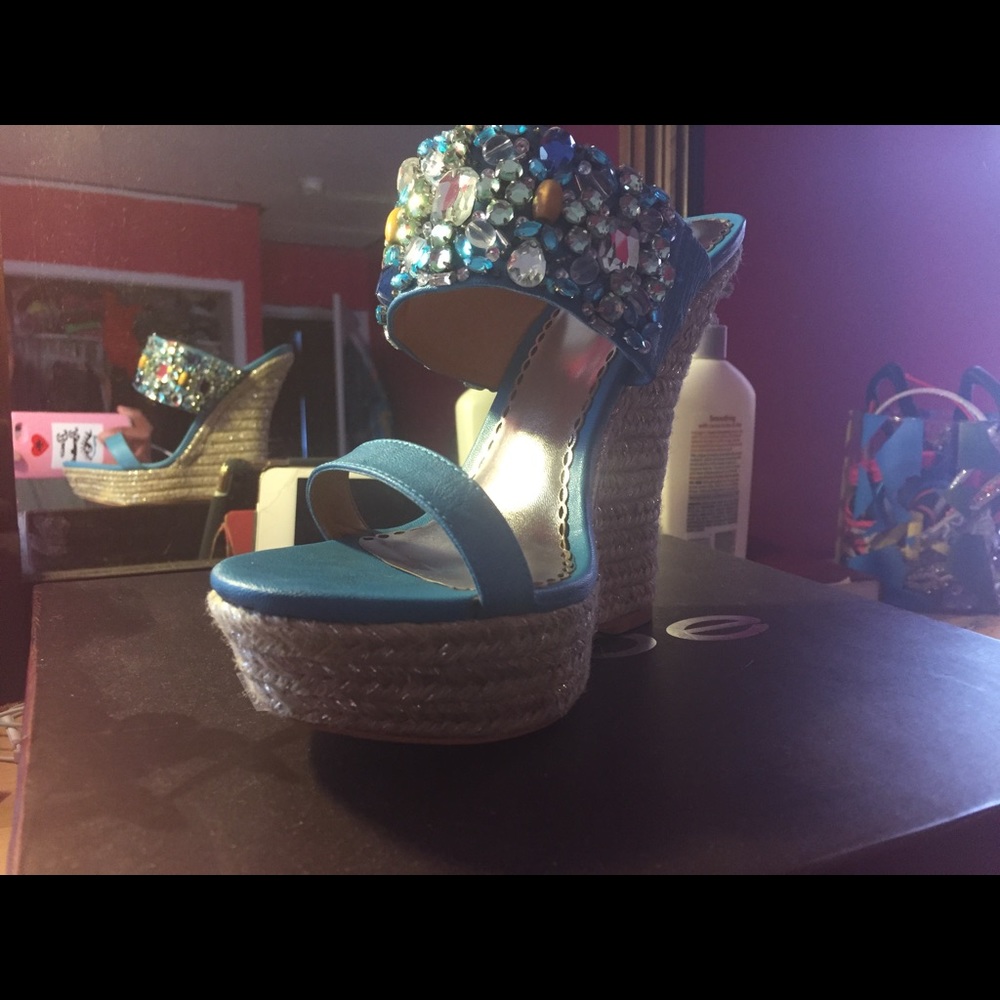 BeBe Sandals - Picture 4 of 4