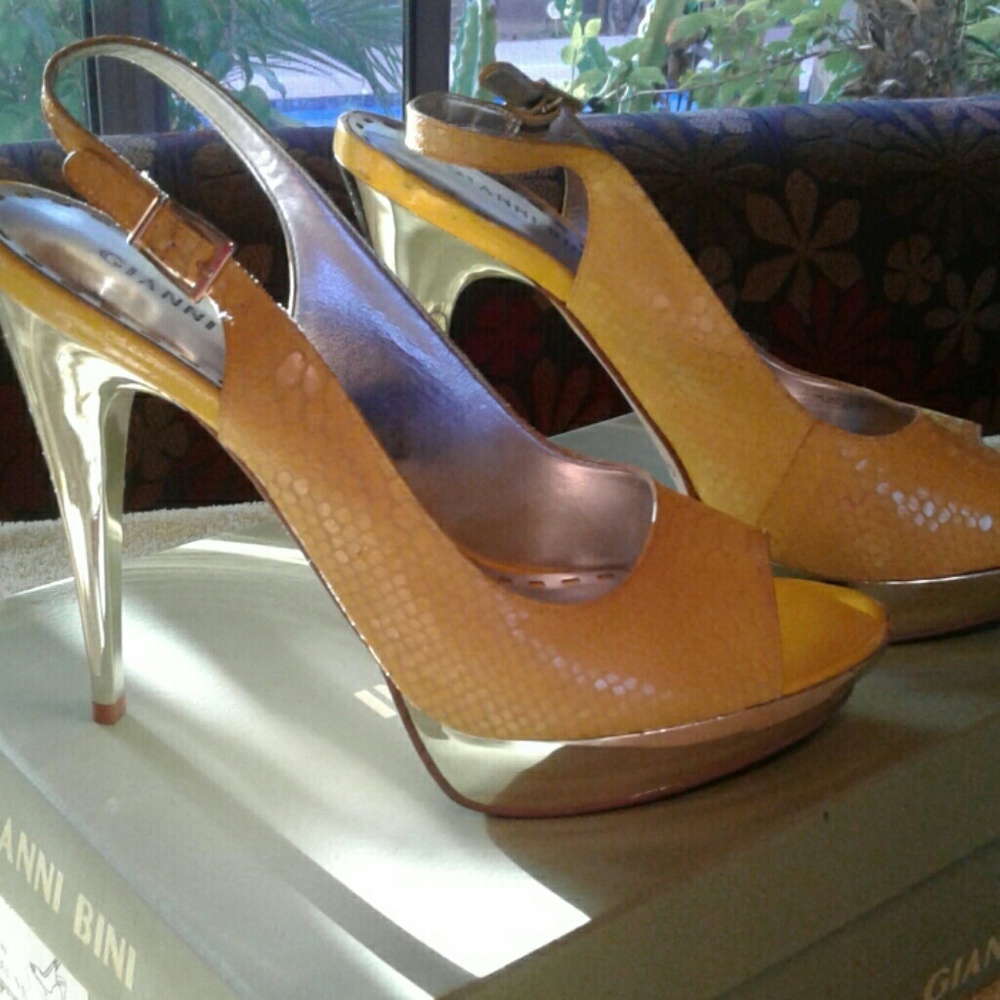 Stilleto open toe , silver platform & heel