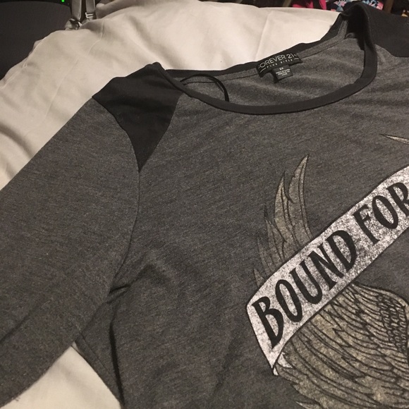 3/4 sleeve top - Picture 2 of 3