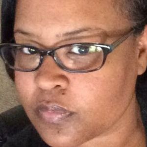 Meet your Posher, Desiree