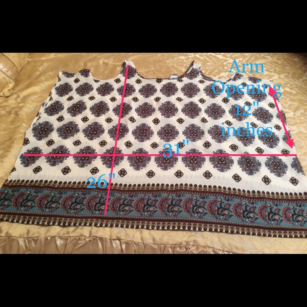 HP🎈🎉💕!!! Cold Shoulder Top - Picture 4 of 4