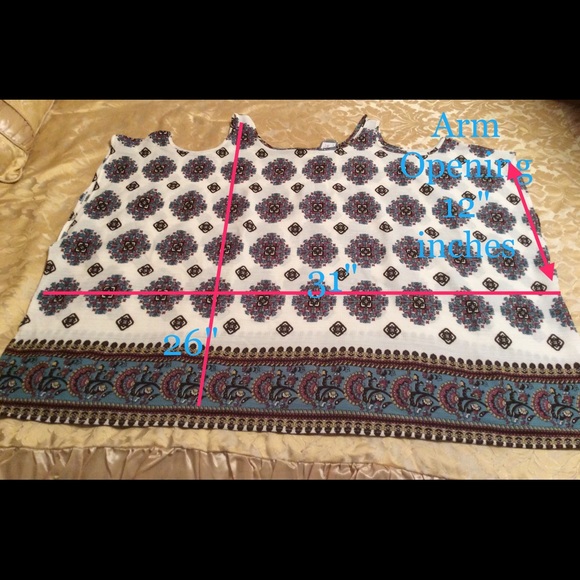 HPπππ!!! Cold Shoulder Top - Picture 4 of 4