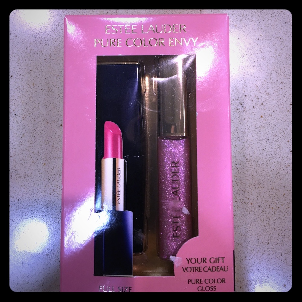 Estée Lauder lipstick