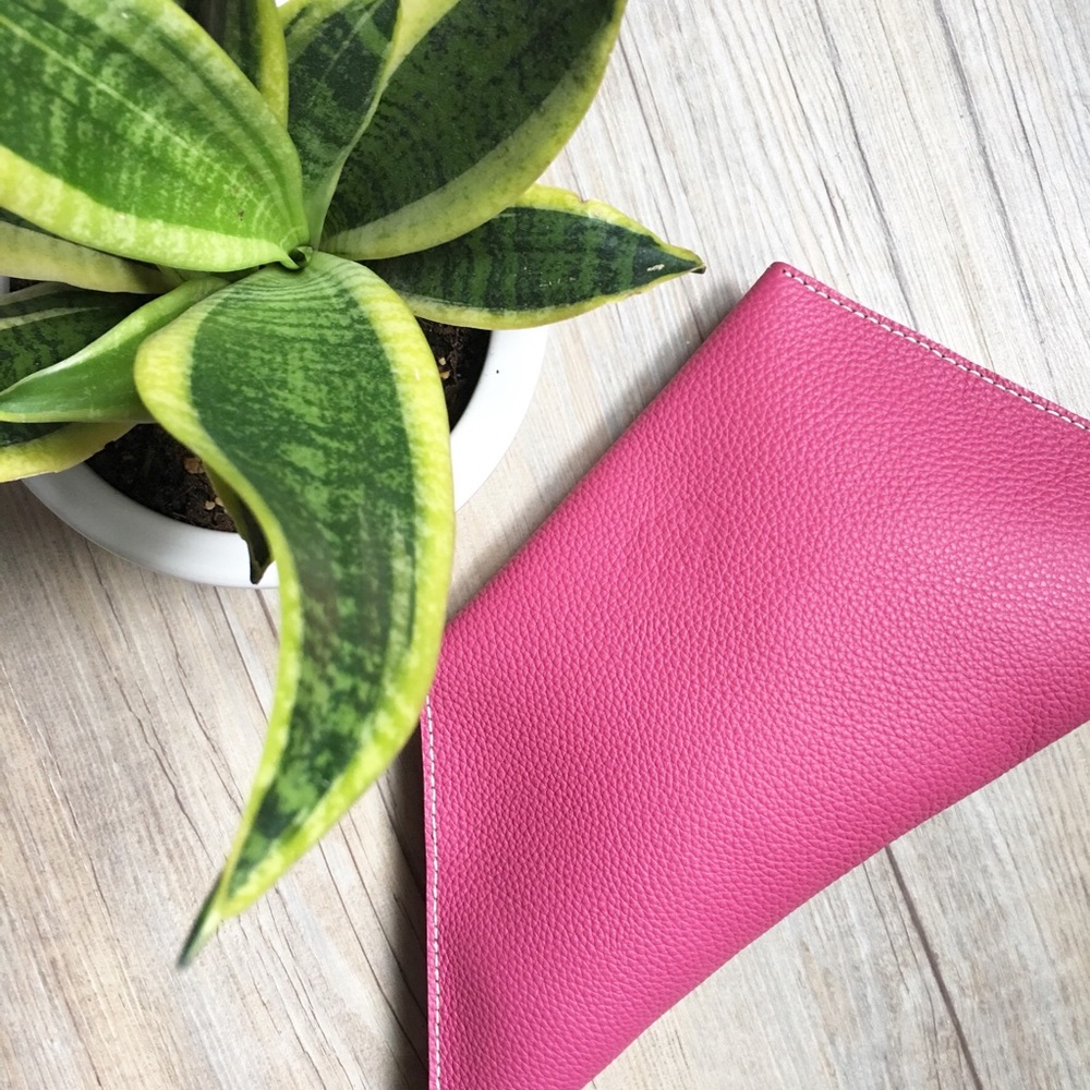 LAST ONE 🆕 Italian Leather 🌹Pink Folded Clutch