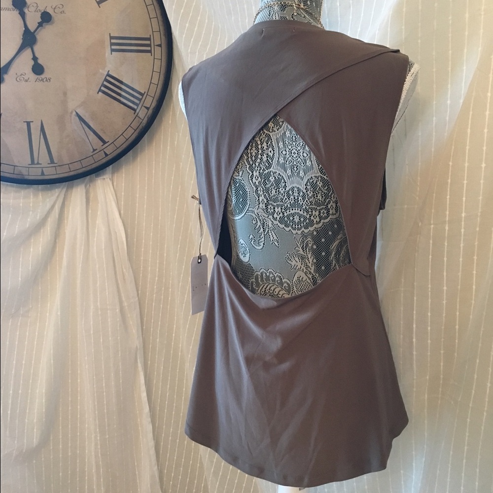 Chic Open Back Top - image 2