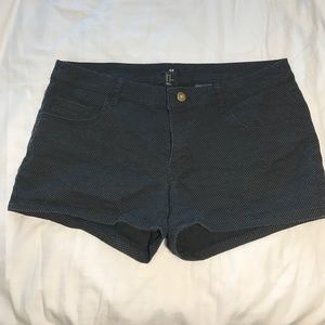 H&M polka dot shorts