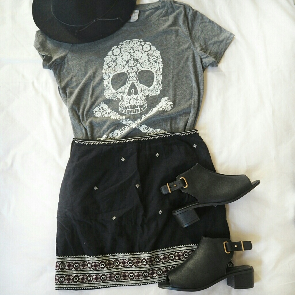 H&M Grey Graphic T-shirt