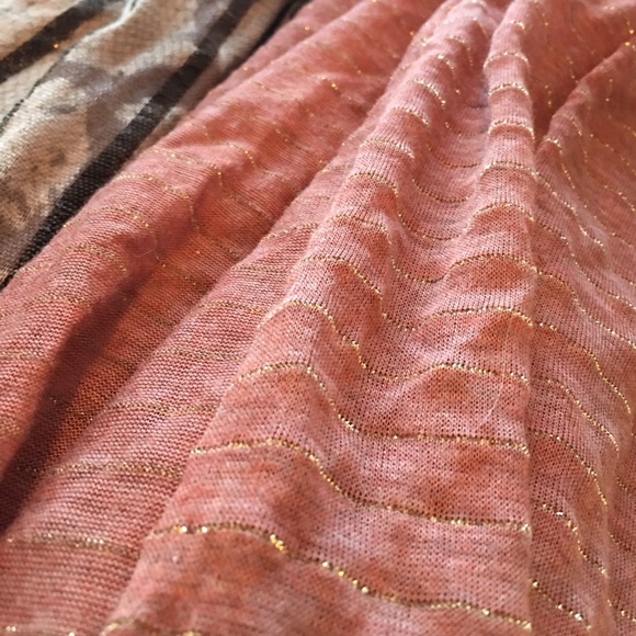 Scarfs for sale! - Picture 3 of 3