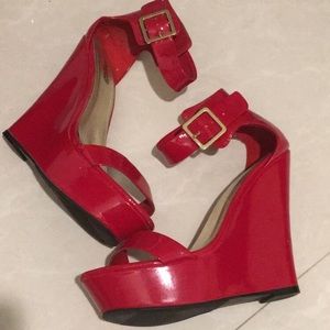 Red wedges