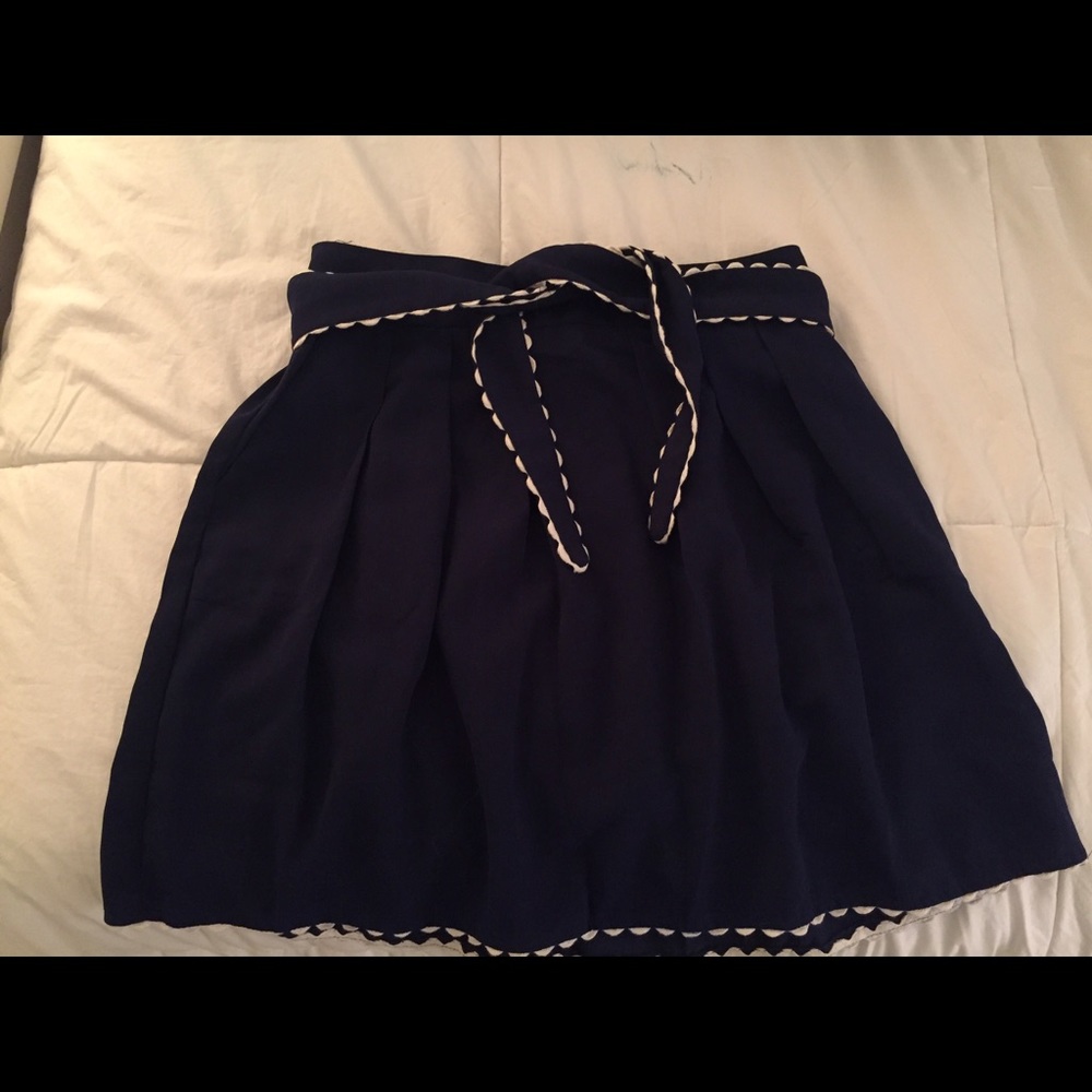 L skirt