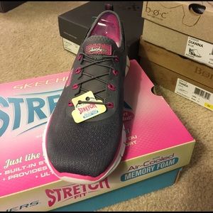 Skechers sneakers