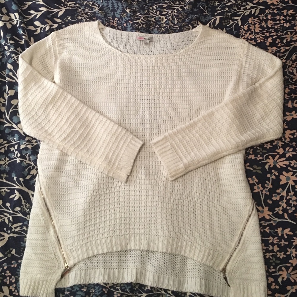 Women's sweater size L